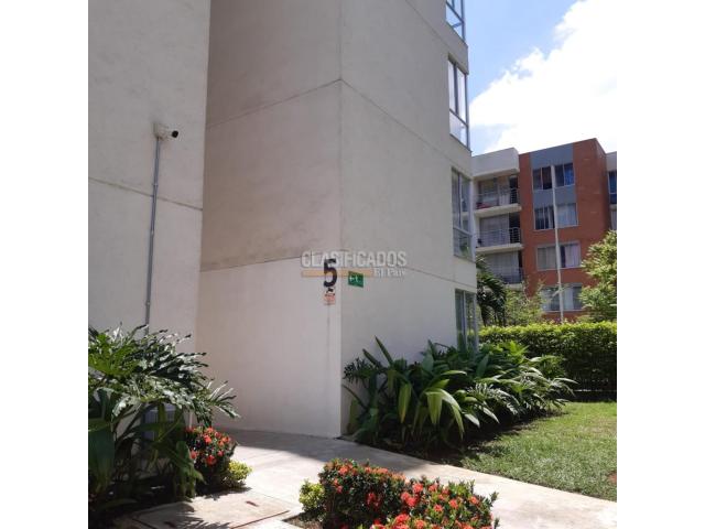 Apartamentos, Venta en Valle del Lili