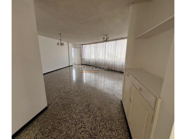 Apartamentos, Venta en Granada