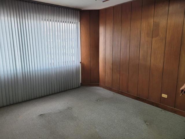 Oficinas y Consultorios, Venta en Ed. Seguros Bolívar