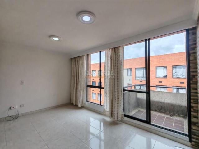 Apartamentos, Alquiler en Soacha