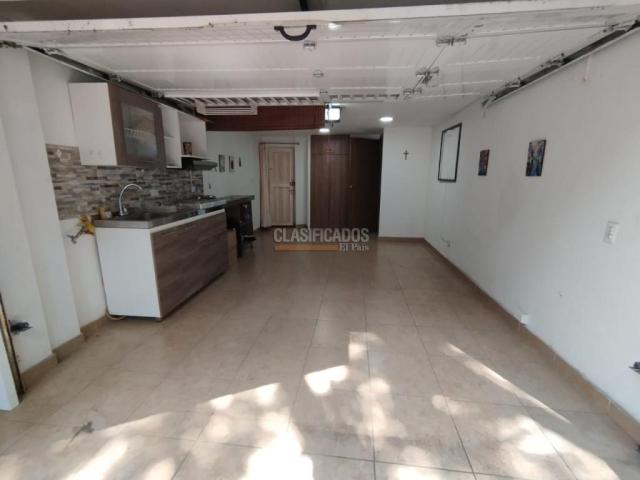 Locales y Bodegas, Alquiler en Centenario