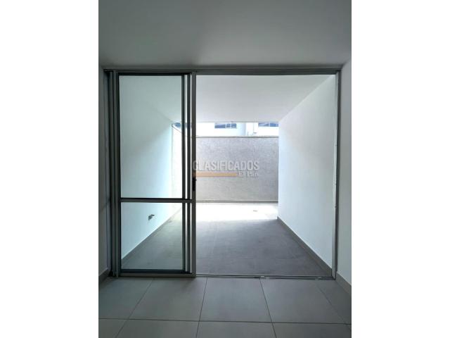 Casas, Venta en Ciudad Country