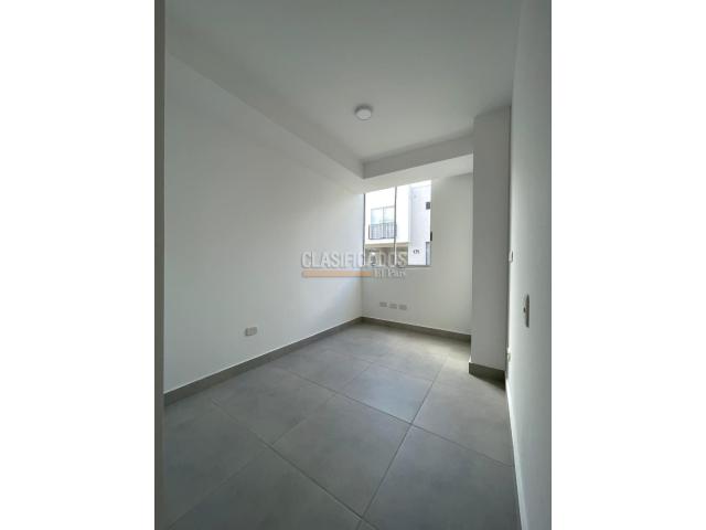 Casas, Venta en Ciudad Country