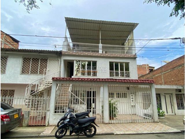 Casas, Venta en La Independencia