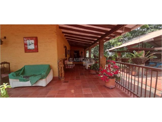 Casas, Venta en La Buitrera