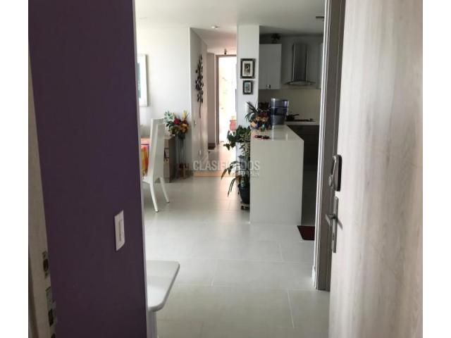 Apartamentos, Venta en Pance