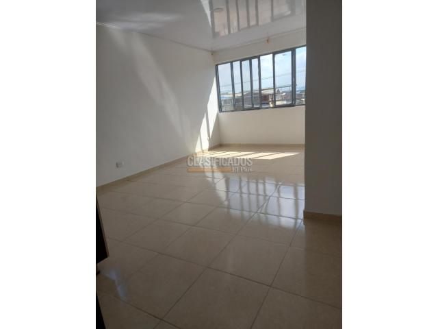 Apartaestudios, Alquiler en Santa Mónica Popular