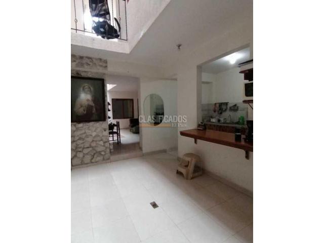 Casas, Venta en Cristóbal Colón