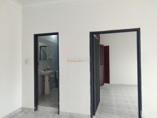 Apartaestudios, Alquiler en El Troncal