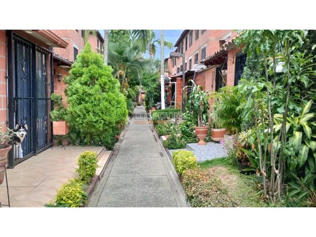 Casas, Venta en Villa del Sol