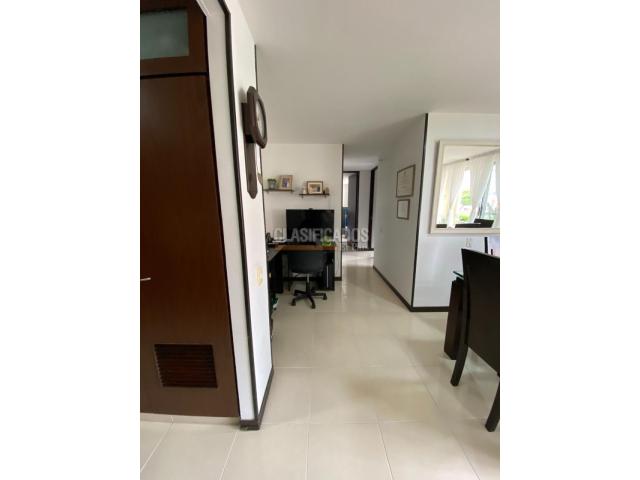 Apartamentos, Venta en Valle del Lili