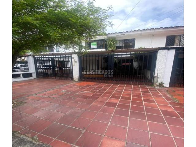 Casas, Venta en La Hacienda