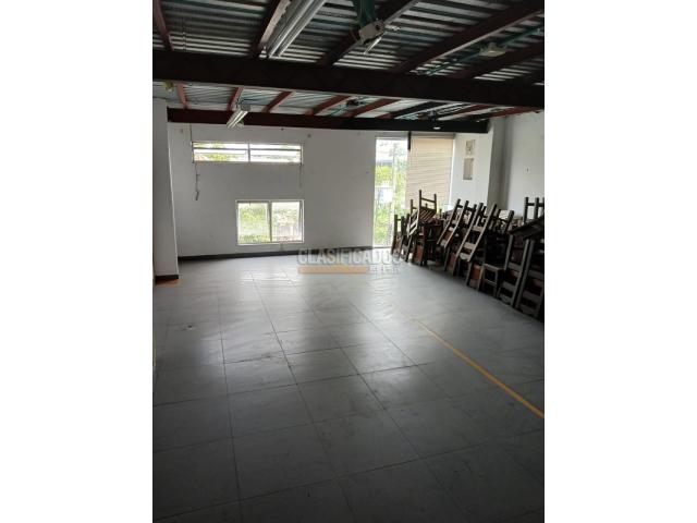 Edificios, Alquiler en Santo Domingo