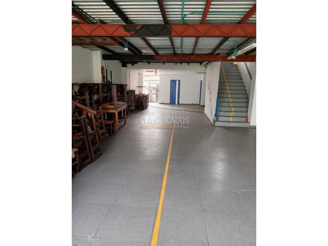 Edificios, Alquiler en Santo Domingo