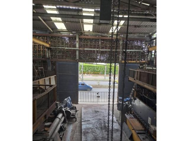 Locales y Bodegas, Venta en El Troncal