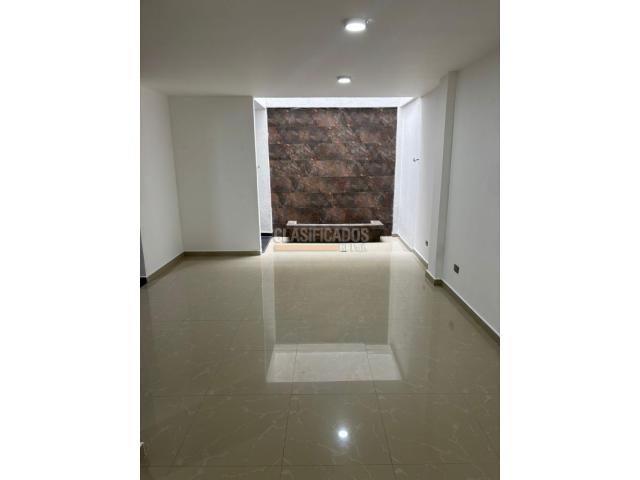 Casas, Venta en Ciudad 2.000