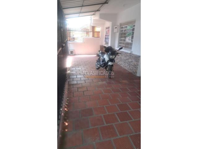 Casas, Alquiler en El Cedro