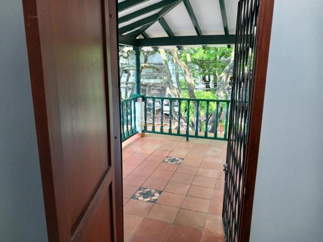 Oficinas y Consultorios, Alquiler en Versalles