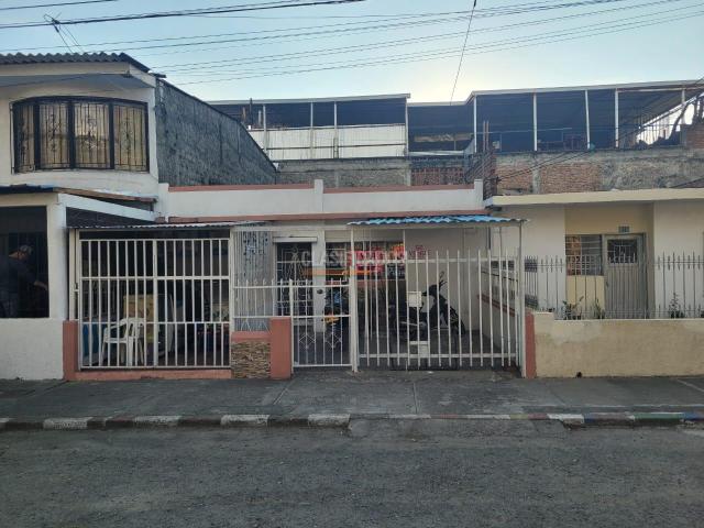 Casas, Venta en El Jardín