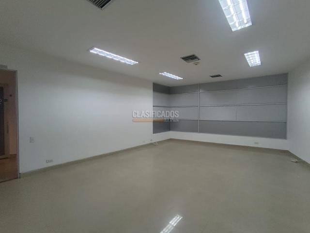 Oficinas y Consultorios, Alquiler en Centro Ccial. Unicentro