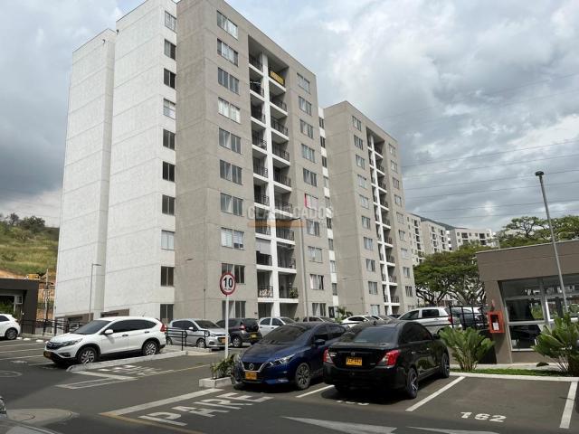 Apartamentos, Alquiler en Guabinas