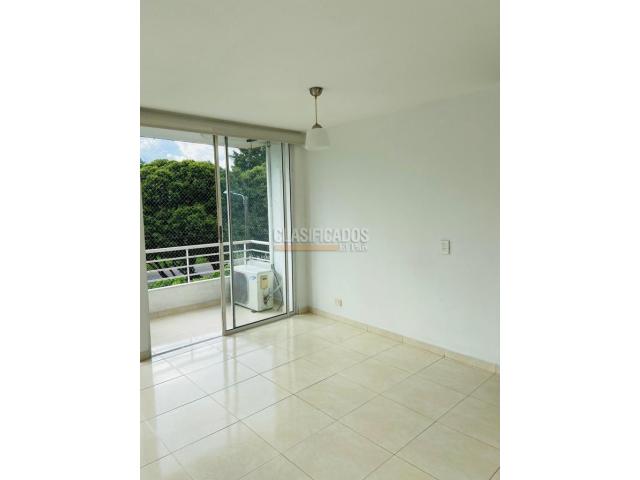 Apartamentos, Venta en Valle del Lili