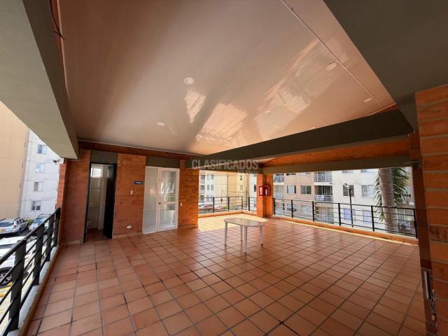 Apartamentos, Venta en Valle del Lili