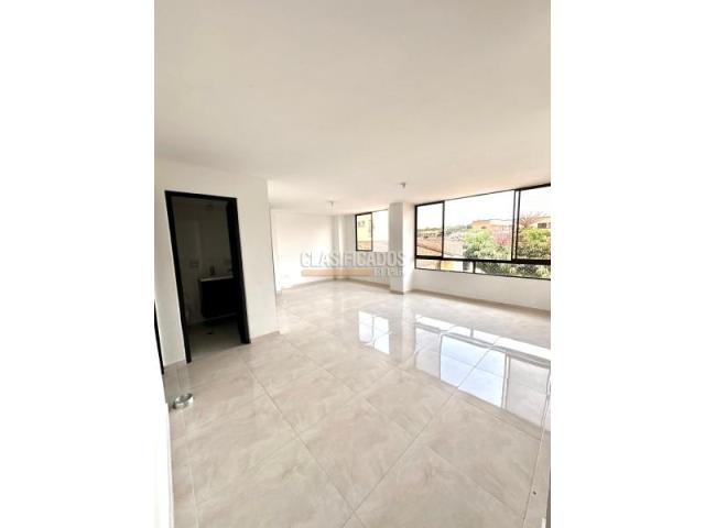 Apartamentos, Venta en Primero de Mayo