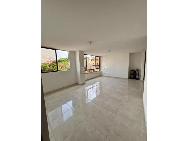 Apartamentos, Venta en Primero de Mayo