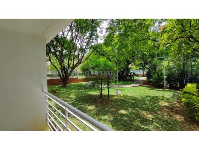 Apartamentos, Venta en Valle del Lili