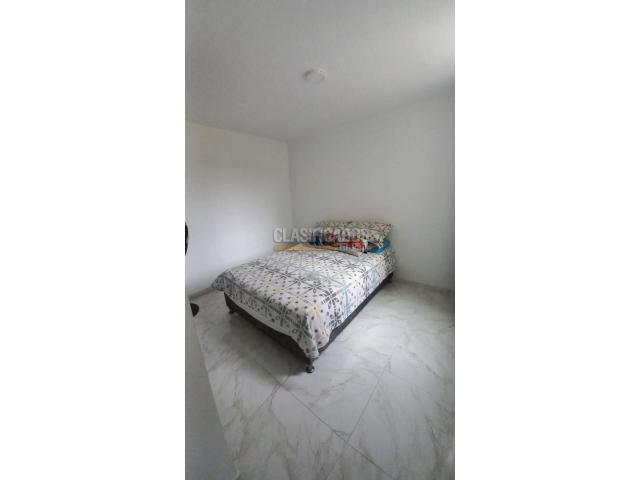Apartamentos, Venta en Yumbo