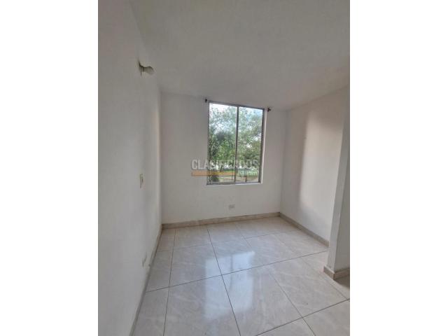 Apartamentos, Venta en Valle del Lili