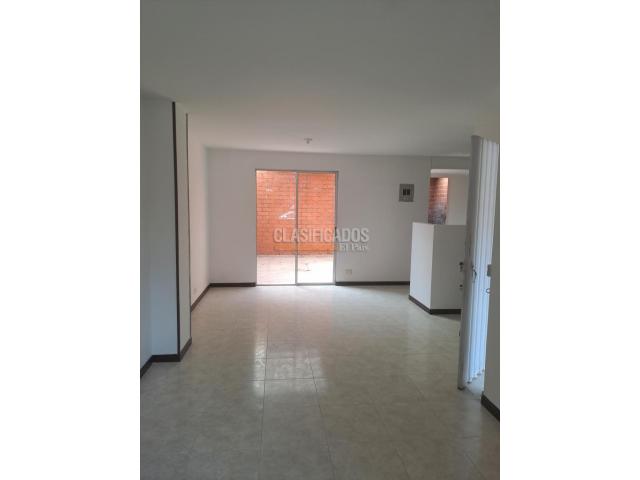 Casas, Alquiler en Valle del Lili