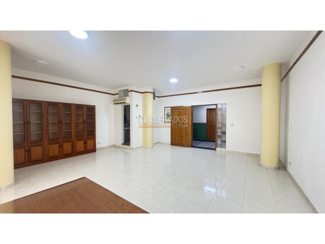 Oficinas y Consultorios, Venta en San Pedro