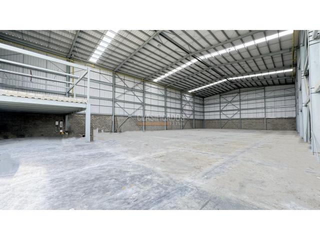 Locales y Bodegas, Alquiler en Acopi