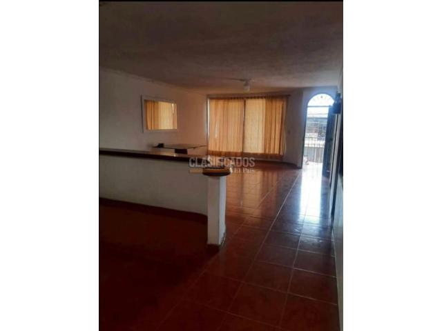 Casas, Venta en Cristóbal Colón