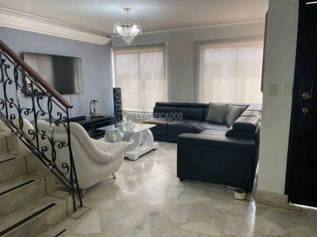 Casas, Venta en Las Quintas de Don Simón