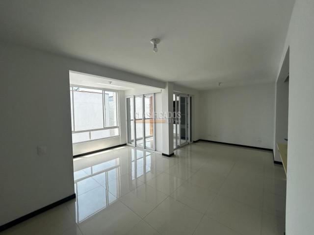 Apartamentos, Venta en Valle del Lili