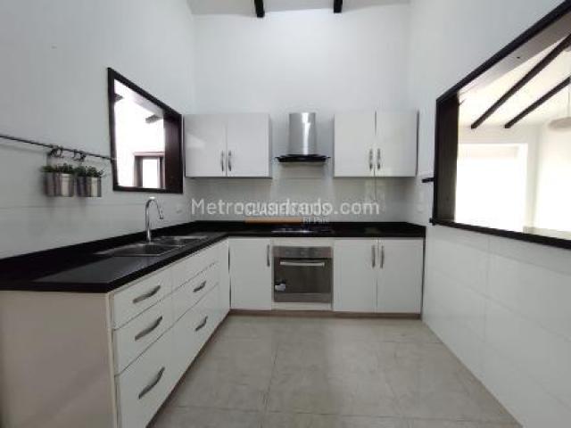 Casas, Venta en La Carolina