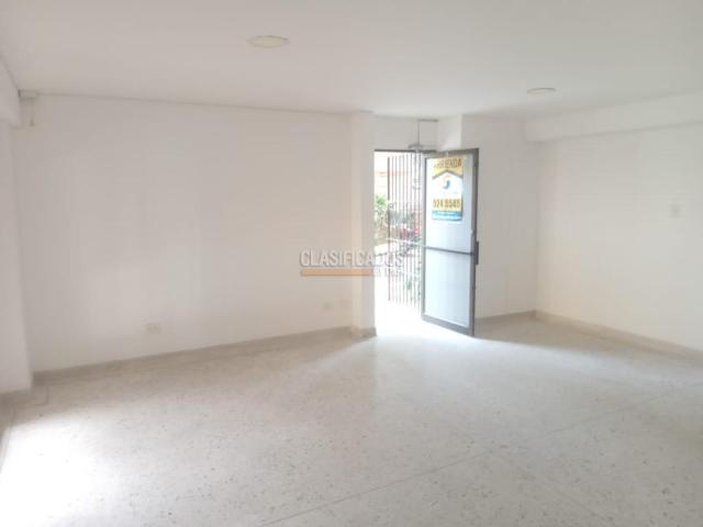 Locales y Bodegas, Alquiler en El Peñón