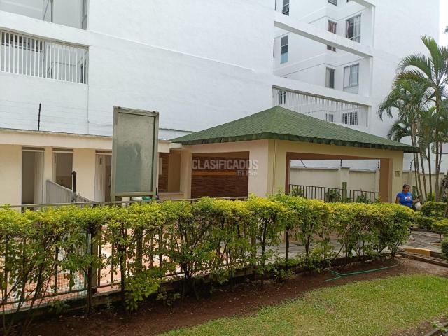 Apartamentos, Venta en El Refugio