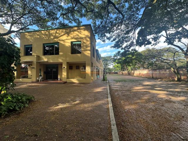 Oficinas y Consultorios, Alquiler en Cuarto de Legua