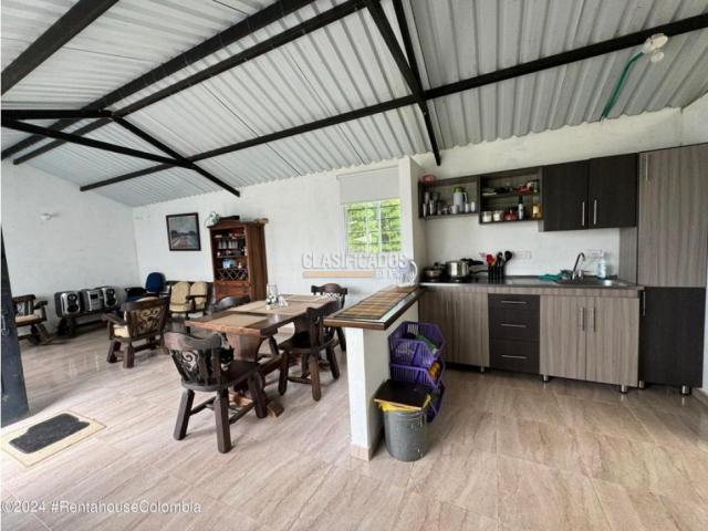 Fincas y Casas Campestres, Venta en Quipile