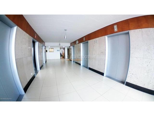 Oficinas y Consultorios, Venta en Bogotá