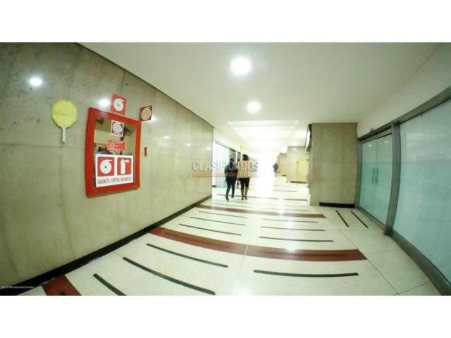 Oficinas y Consultorios, Venta en Bogotá