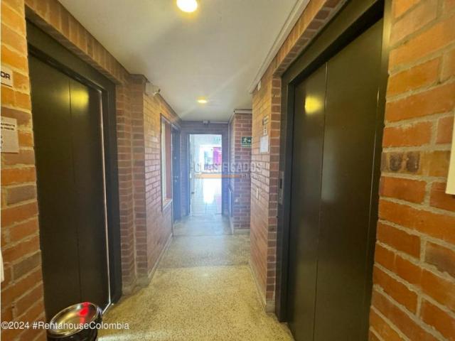 Oficinas y Consultorios, Alquiler en Bogotá