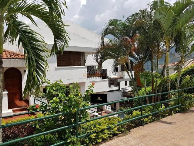 Casas, Venta en Colinas de Monterrey