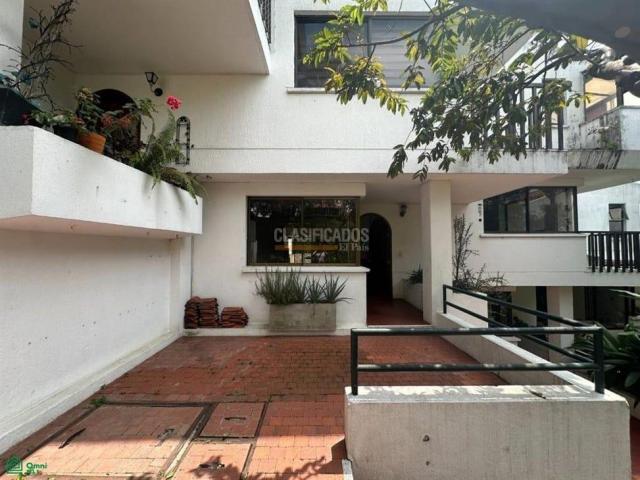 Casas, Venta en Colinas de Monterrey