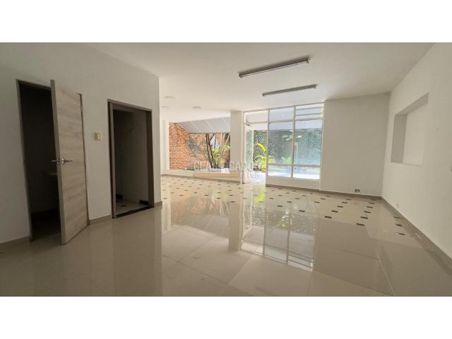 Oficinas y Consultorios, Alquiler en San Fernando Alto