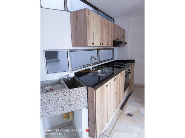 Apartamentos, Alquiler en Primero de Mayo